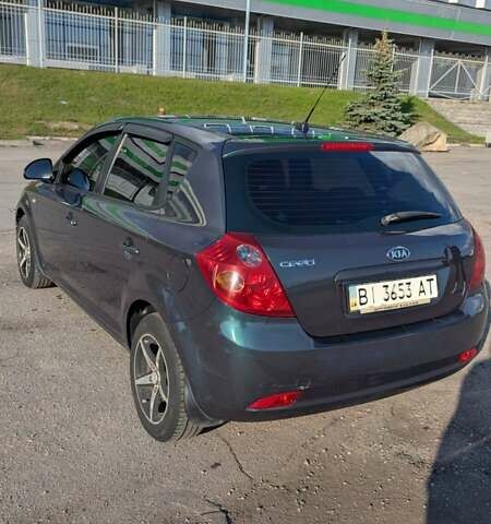 Зеленый Киа Сид, объемом двигателя 1.4 л и пробегом 221 тыс. км за 5200 $, фото 6 на Automoto.ua