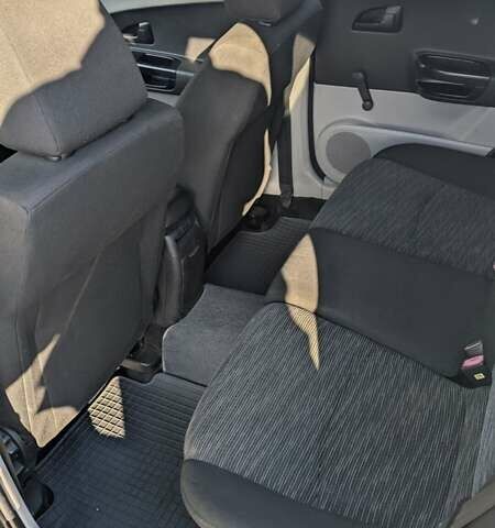 Зеленый Киа Сид, объемом двигателя 1.4 л и пробегом 221 тыс. км за 5200 $, фото 8 на Automoto.ua