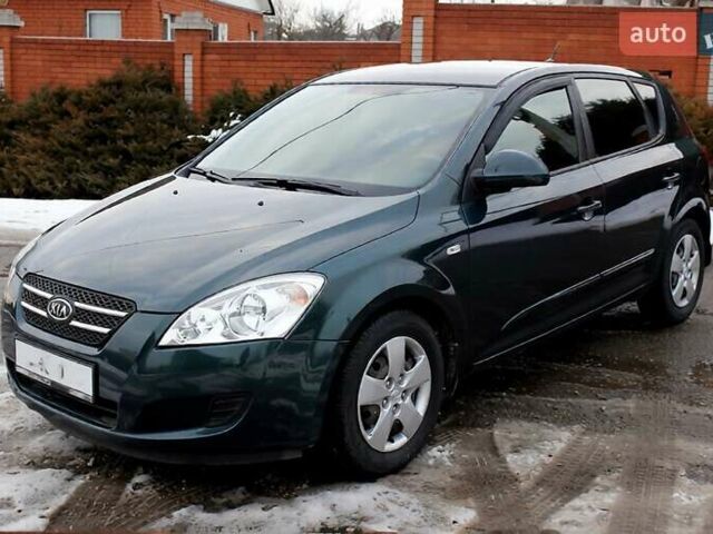 Зелений Кіа Сід, об'ємом двигуна 1.6 л та пробігом 166 тис. км за 7200 $, фото 1 на Automoto.ua