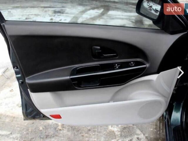 Зелений Кіа Сід, об'ємом двигуна 1.6 л та пробігом 166 тис. км за 7200 $, фото 10 на Automoto.ua