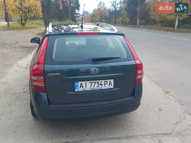 Зеленый Киа Сид, объемом двигателя 1.6 л и пробегом 402 тыс. км за 4900 $, фото 1 на Automoto.ua