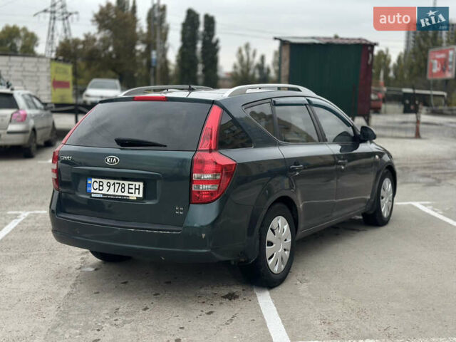 Зеленый Киа Сид, объемом двигателя 1.59 л и пробегом 290 тыс. км за 6000 $, фото 1 на Automoto.ua