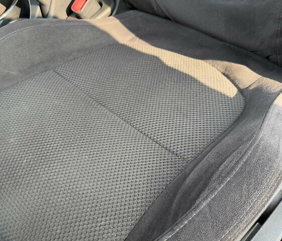 Білий Кіа Cerato KOUP, об'ємом двигуна 1.6 л та пробігом 114 тис. км за 10000 $, фото 15 на Automoto.ua