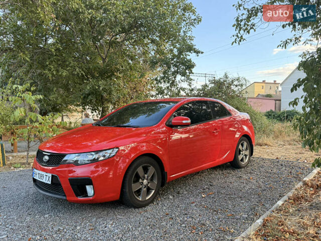 Красный Киа Cerato KOUP, объемом двигателя 1.6 л и пробегом 167 тыс. км за 7000 $, фото 2 на Automoto.ua