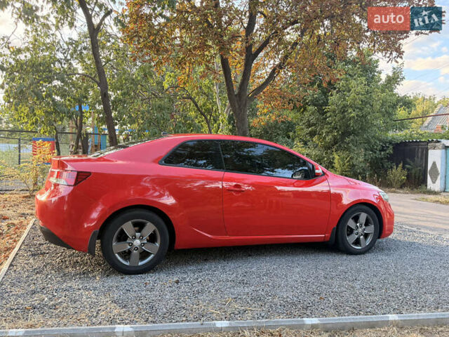 Красный Киа Cerato KOUP, объемом двигателя 1.6 л и пробегом 167 тыс. км за 7000 $, фото 8 на Automoto.ua