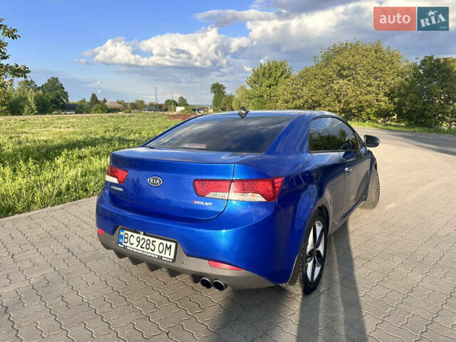 Синий Киа Cerato KOUP, объемом двигателя 2 л и пробегом 144 тыс. км за 8350 $, фото 8 на Automoto.ua