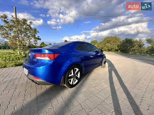 Синий Киа Cerato KOUP, объемом двигателя 2 л и пробегом 144 тыс. км за 8350 $, фото 5 на Automoto.ua