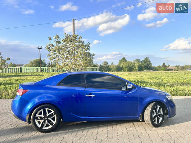 Синий Киа Cerato KOUP, объемом двигателя 2 л и пробегом 144 тыс. км за 8350 $, фото 3 на Automoto.ua