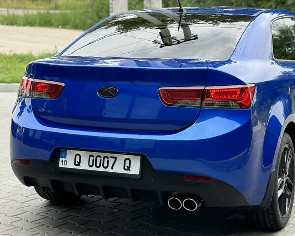 Синій Кіа Cerato KOUP, об'ємом двигуна 2 л та пробігом 236 тис. км за 9500 $, фото 1 на Automoto.ua