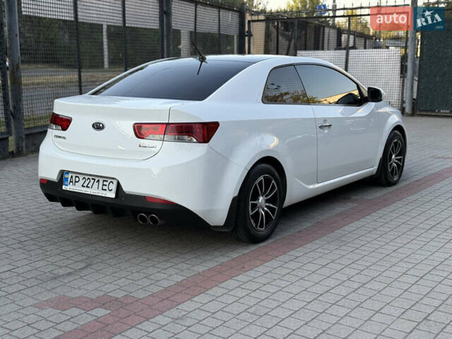Белый Киа Черато, объемом двигателя 2 л и пробегом 165 тыс. км за 8200 $, фото 7 на Automoto.ua