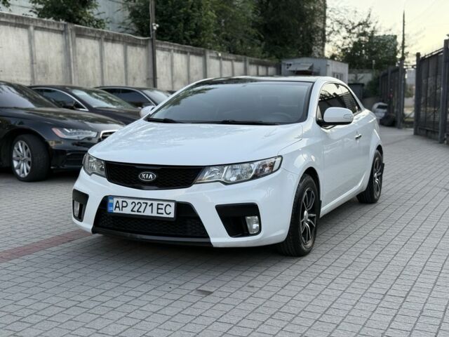 Белый Киа Черато, объемом двигателя 2 л и пробегом 165 тыс. км за 7999 $, фото 3 на Automoto.ua