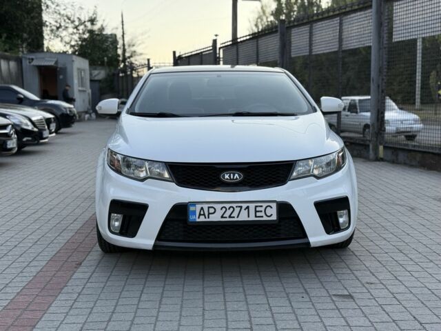 Белый Киа Черато, объемом двигателя 2 л и пробегом 165 тыс. км за 7999 $, фото 1 на Automoto.ua
