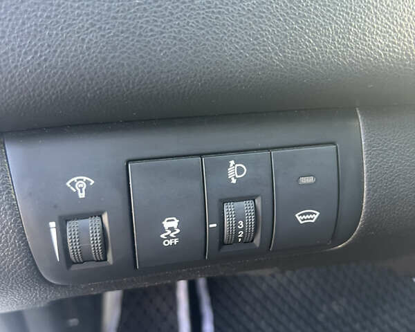 Белый Киа Черато, объемом двигателя 2 л и пробегом 213 тыс. км за 8600 $, фото 15 на Automoto.ua