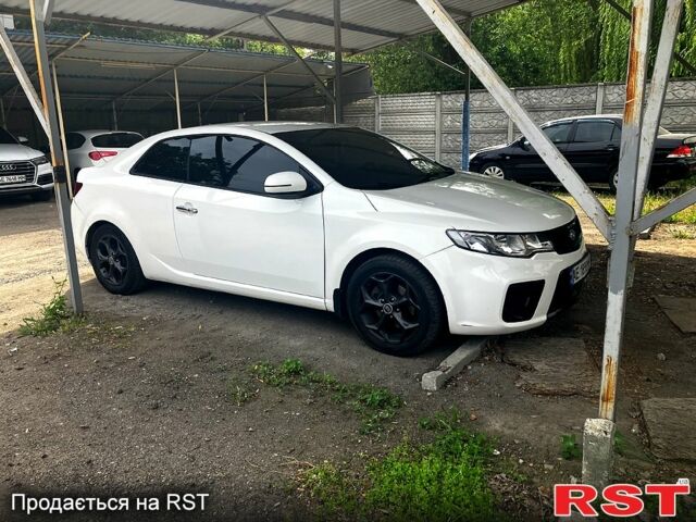 Білий Кіа Черато, об'ємом двигуна 2 л та пробігом 0 тис. км за 6500 $, фото 3 на Automoto.ua