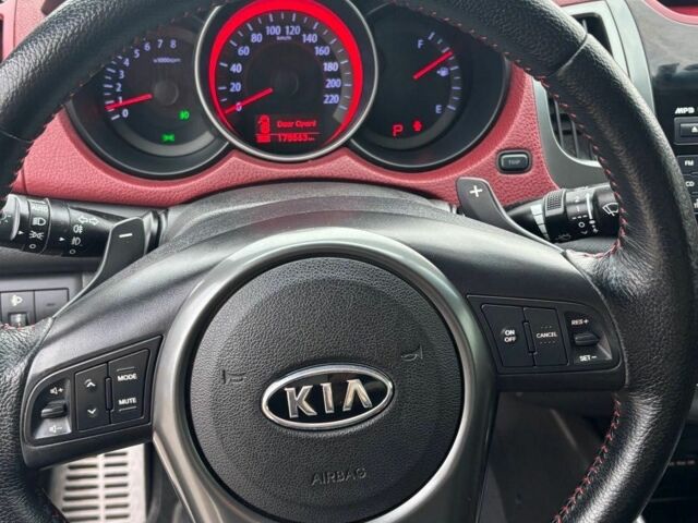 Білий Кіа Черато, об'ємом двигуна 2 л та пробігом 175 тис. км за 8500 $, фото 7 на Automoto.ua