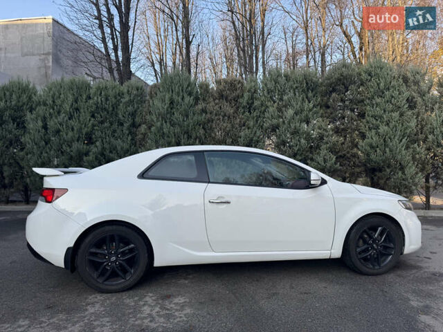 Белый Киа Черато, объемом двигателя 2 л и пробегом 195 тыс. км за 7800 $, фото 8 на Automoto.ua