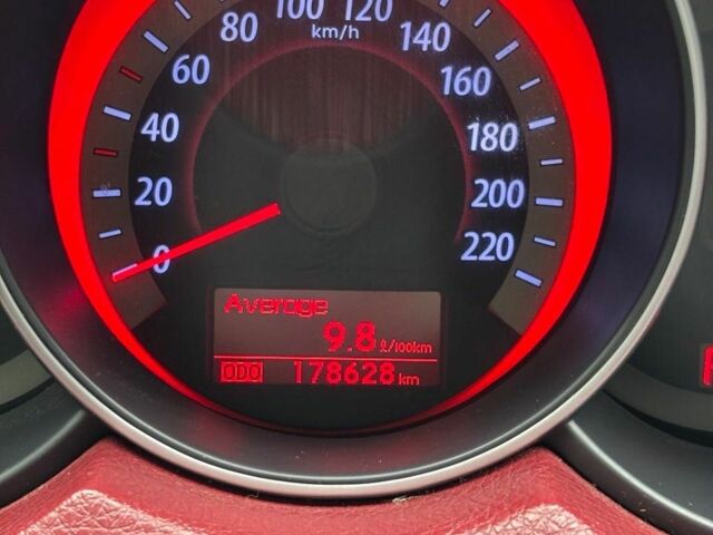 Білий Кіа Черато, об'ємом двигуна 2 л та пробігом 175 тис. км за 8500 $, фото 11 на Automoto.ua