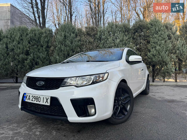 Белый Киа Черато, объемом двигателя 2 л и пробегом 195 тыс. км за 7800 $, фото 1 на Automoto.ua