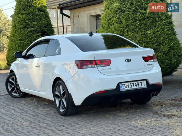 Белый Киа Черато, объемом двигателя 2 л и пробегом 135 тыс. км за 8400 $, фото 4 на Automoto.ua