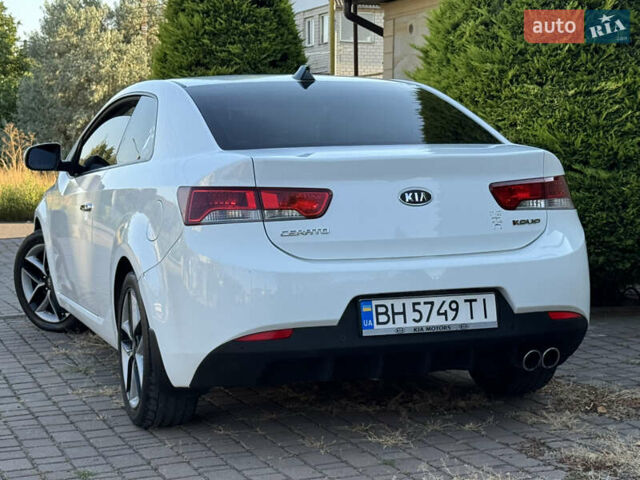 Белый Киа Черато, объемом двигателя 2 л и пробегом 135 тыс. км за 8400 $, фото 19 на Automoto.ua