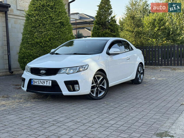 Белый Киа Черато, объемом двигателя 2 л и пробегом 135 тыс. км за 8400 $, фото 17 на Automoto.ua