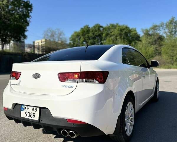 Білий Кіа Черато, об'ємом двигуна 1.6 л та пробігом 168 тис. км за 7900 $, фото 5 на Automoto.ua