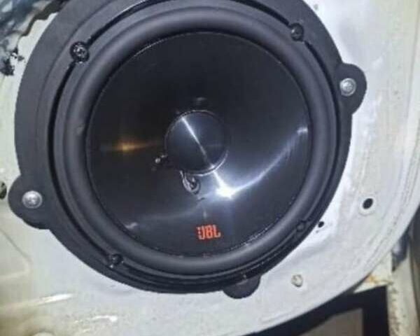 Белый Киа Черато, объемом двигателя 1.59 л и пробегом 211 тыс. км за 6800 $, фото 10 на Automoto.ua