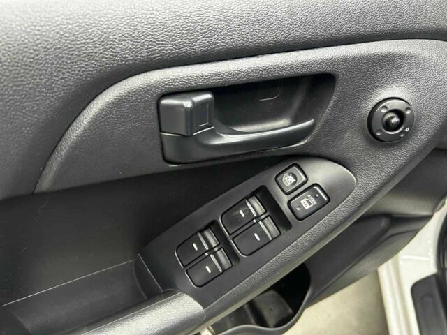 Белый Киа Черато, объемом двигателя 1.6 л и пробегом 180 тыс. км за 6300 $, фото 19 на Automoto.ua