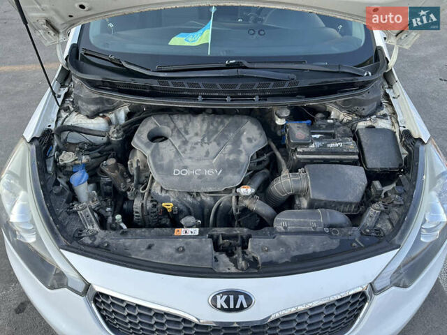 Киа Черато 2012 в Чернигове на Automoto.ua Белый Киа Черато, объемом двигателя 1.6 л и пробегом 213 тыс. км за 10300 $, фото 19 на Automoto.ua