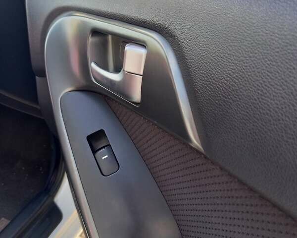 Білий Кіа Черато, об'ємом двигуна 1.59 л та пробігом 209 тис. км за 8250 $, фото 4 на Automoto.ua