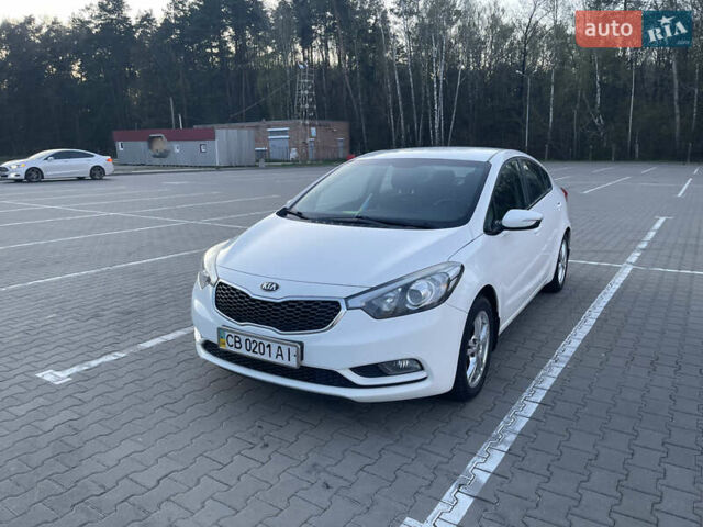 Киа Черато 2012 в Чернигове на Automoto.ua Белый Киа Черато, объемом двигателя 1.6 л и пробегом 213 тыс. км за 10300 $, фото 8 на Automoto.ua