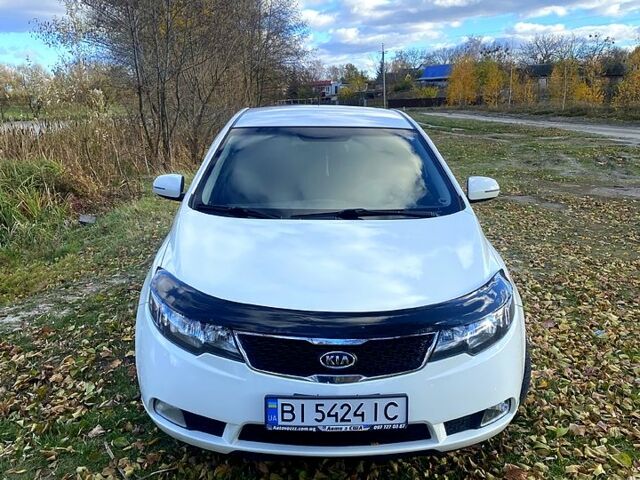 Белый Киа Черато, объемом двигателя 1.6 л и пробегом 200 тыс. км за 7300 $, фото 1 на Automoto.ua