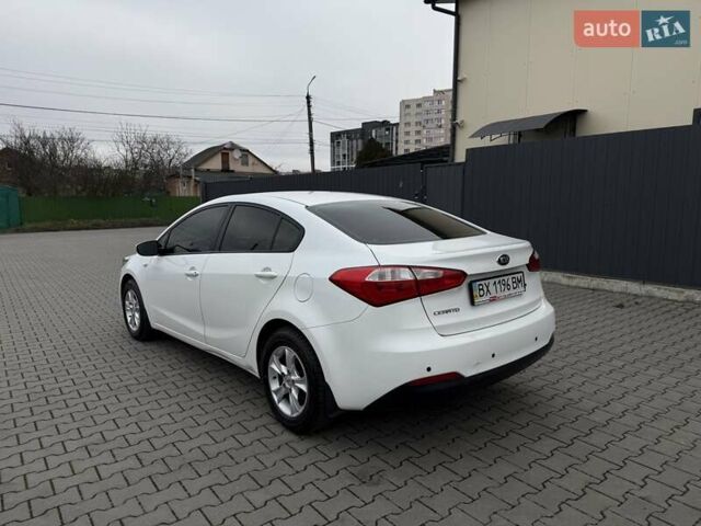 Білий Кіа Черато, об'ємом двигуна 1.6 л та пробігом 100 тис. км за 8300 $, фото 6 на Automoto.ua