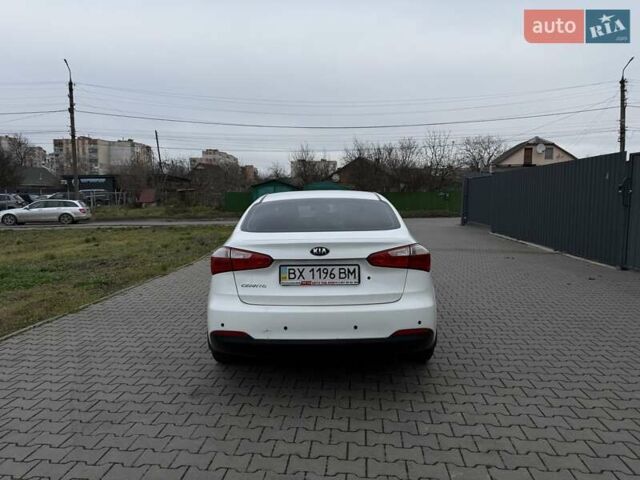 Білий Кіа Черато, об'ємом двигуна 1.6 л та пробігом 100 тис. км за 8300 $, фото 7 на Automoto.ua