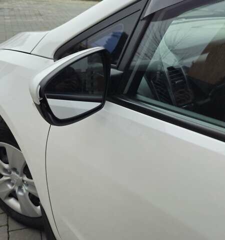 Белый Киа Черато, объемом двигателя 1.6 л и пробегом 130 тыс. км за 7700 $, фото 11 на Automoto.ua