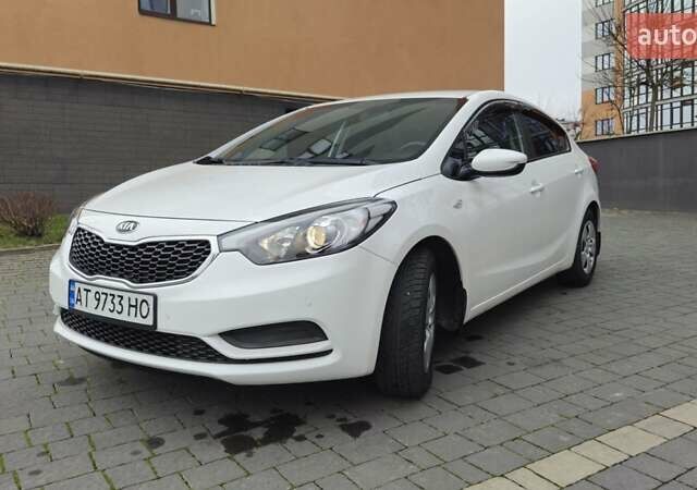 Белый Киа Черато, объемом двигателя 1.6 л и пробегом 130 тыс. км за 7700 $, фото 2 на Automoto.ua