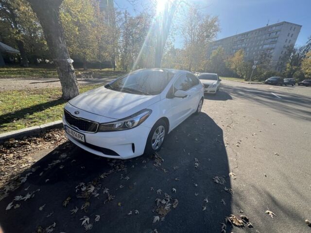 Белый Киа Черато, объемом двигателя 2 л и пробегом 230 тыс. км за 8999 $, фото 1 на Automoto.ua