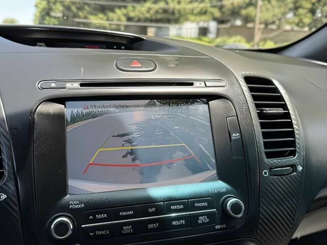 Белый Киа Черато, объемом двигателя 2 л и пробегом 80 тыс. км за 4200 $, фото 7 на Automoto.ua