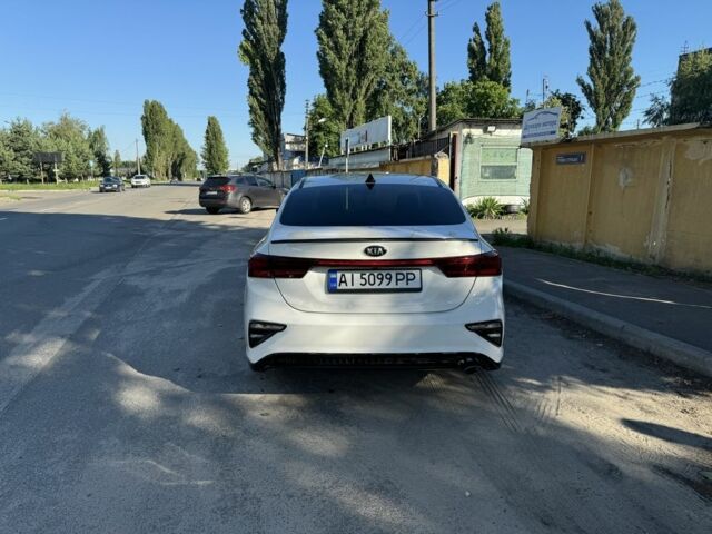 Белый Киа Черато, объемом двигателя 2 л и пробегом 53 тыс. км за 14400 $, фото 2 на Automoto.ua
