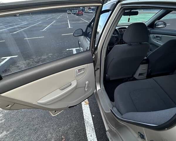 Бежевый Киа Черато, объемом двигателя 1.6 л и пробегом 138 тыс. км за 4400 $, фото 20 на Automoto.ua