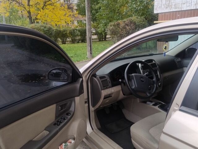 Бежевый Киа Черато, объемом двигателя 1.6 л и пробегом 214 тыс. км за 3050 $, фото 5 на Automoto.ua