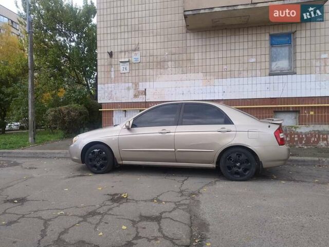 Бежевий Кіа Черато, об'ємом двигуна 1.6 л та пробігом 214 тис. км за 3050 $, фото 3 на Automoto.ua