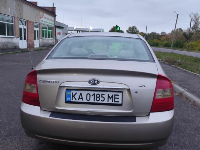 Бежевий Кіа Черато, об'ємом двигуна 1.6 л та пробігом 350 тис. км за 2950 $, фото 4 на Automoto.ua