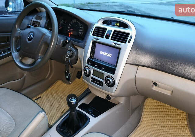 Бежевый Киа Черато, объемом двигателя 1.59 л и пробегом 202 тыс. км за 4800 $, фото 29 на Automoto.ua