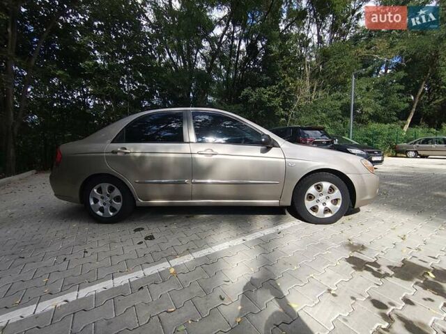 Бежевый Киа Черато, объемом двигателя 1.6 л и пробегом 440 тыс. км за 3200 $, фото 9 на Automoto.ua