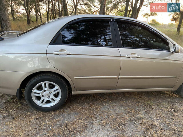 Бежевий Кіа Черато, об'ємом двигуна 1.6 л та пробігом 285 тис. км за 5300 $, фото 4 на Automoto.ua