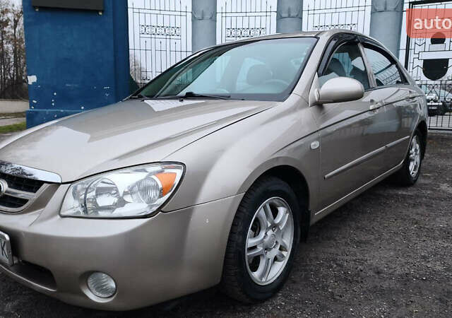 Бежевый Киа Черато, объемом двигателя 1.59 л и пробегом 202 тыс. км за 4800 $, фото 3 на Automoto.ua