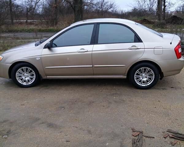 Бежевий Кіа Черато, об'ємом двигуна 1.6 л та пробігом 300 тис. км за 4300 $, фото 1 на Automoto.ua