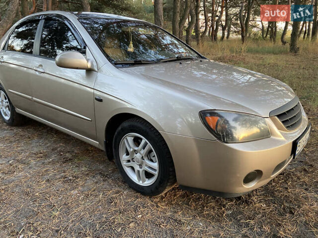 Бежевий Кіа Черато, об'ємом двигуна 1.6 л та пробігом 285 тис. км за 5300 $, фото 1 на Automoto.ua