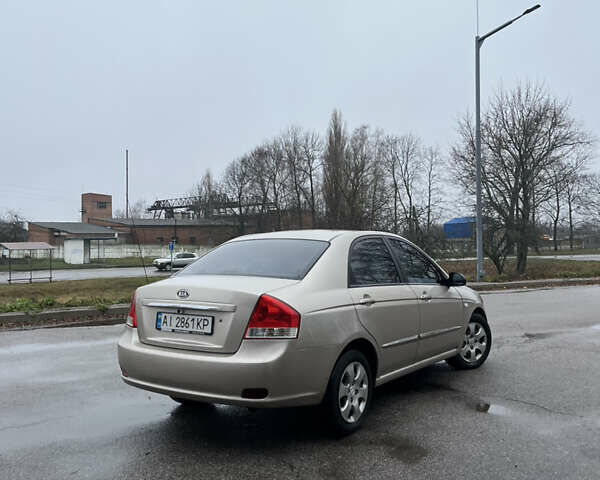Бежевий Кіа Черато, об'ємом двигуна 1.59 л та пробігом 230 тис. км за 3700 $, фото 4 на Automoto.ua